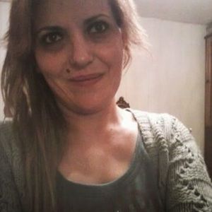 Meet your Posher, Manola